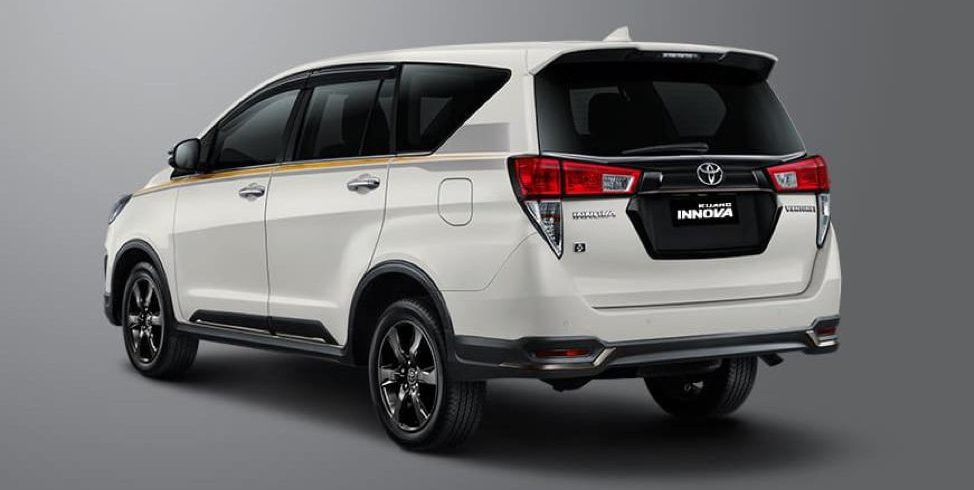 Sewa / Carter Mobil Toyota Innova Reborn Murah Rp850.000